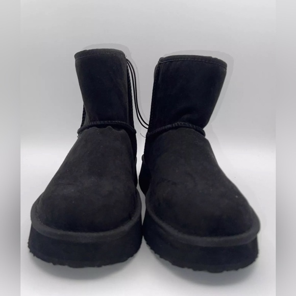 Arizona Jean Company Shoes - Arizona Jean Co Ruthie Woman’s Fuzzy Black Winter Boots New With Tags US Size 11